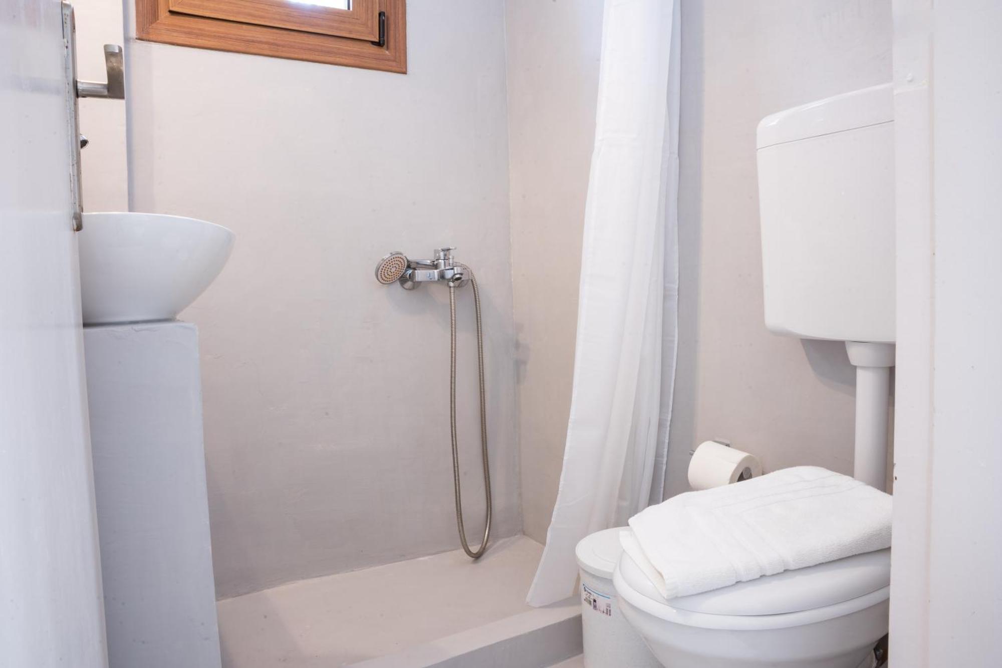 Cozy Budget Apartments In The Heart Of Fira Kültér fotó